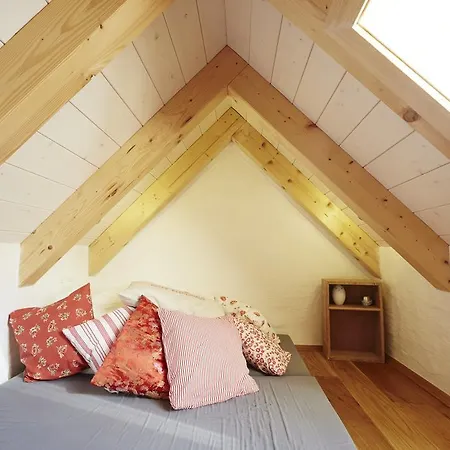 Rotes Bienenhaus 度假居 *