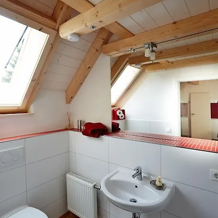 펜션 Rotes Bienenhaus