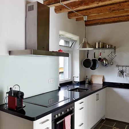 Rotes Bienenhaus Kottenheim